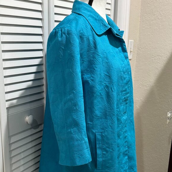 Chico’s Turquoise Textured Jacquard Button Front Jacket – Size 3P (16/18 Petite) - Picture 5 of 8
